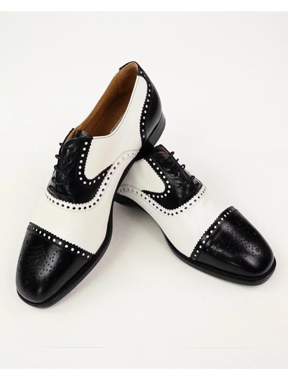 Magnanni Black White Two-Tone Cap Toe Brogue Derby Shoes 9.5 Wide NWT - Picture 2 of 11